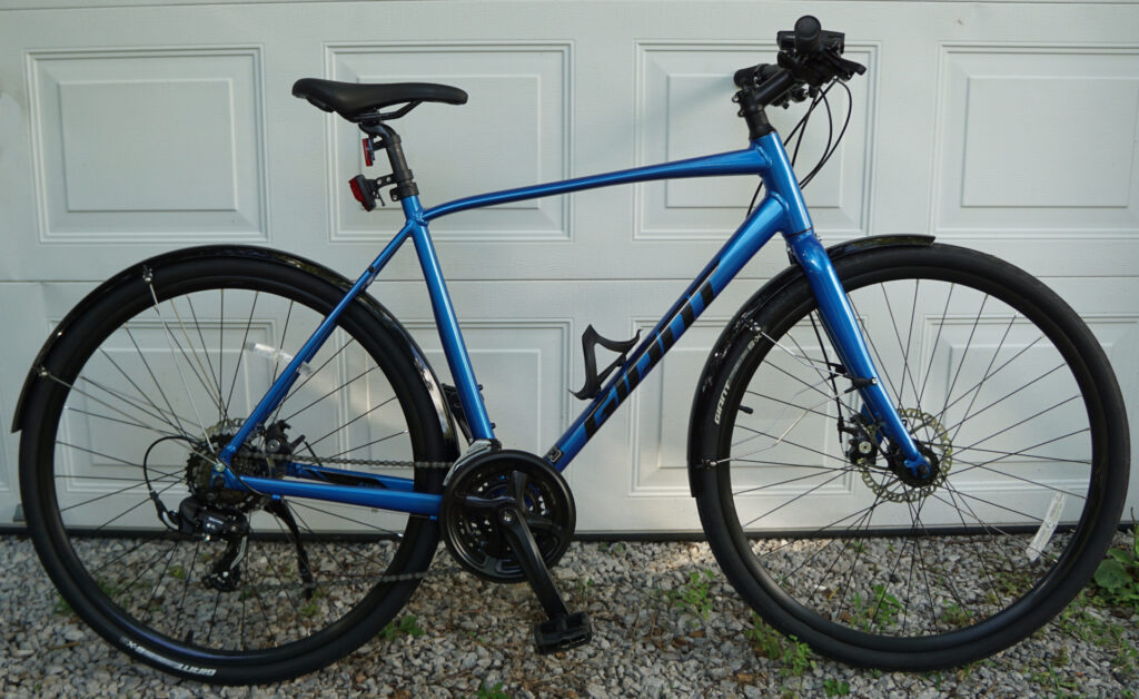 Giant Escape 3 Disc with SKS B53 Fenders